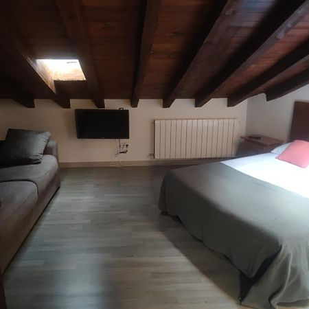 Hotel Papamoscas 拉伊鲁埃拉 外观 照片